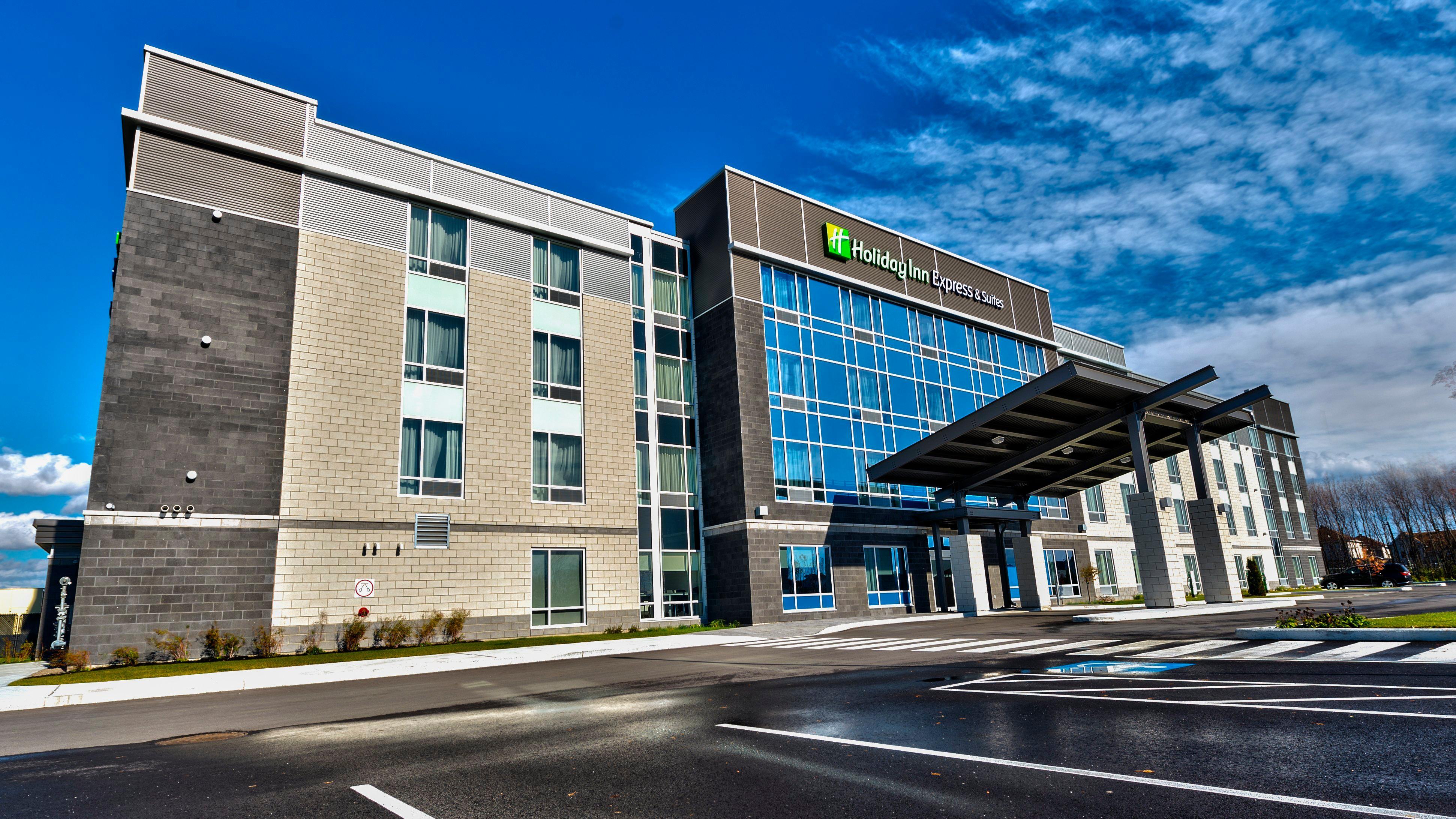 Holiday Inn Express & Suites Vaudreuil-Dorion By Ihg Εξωτερικό φωτογραφία