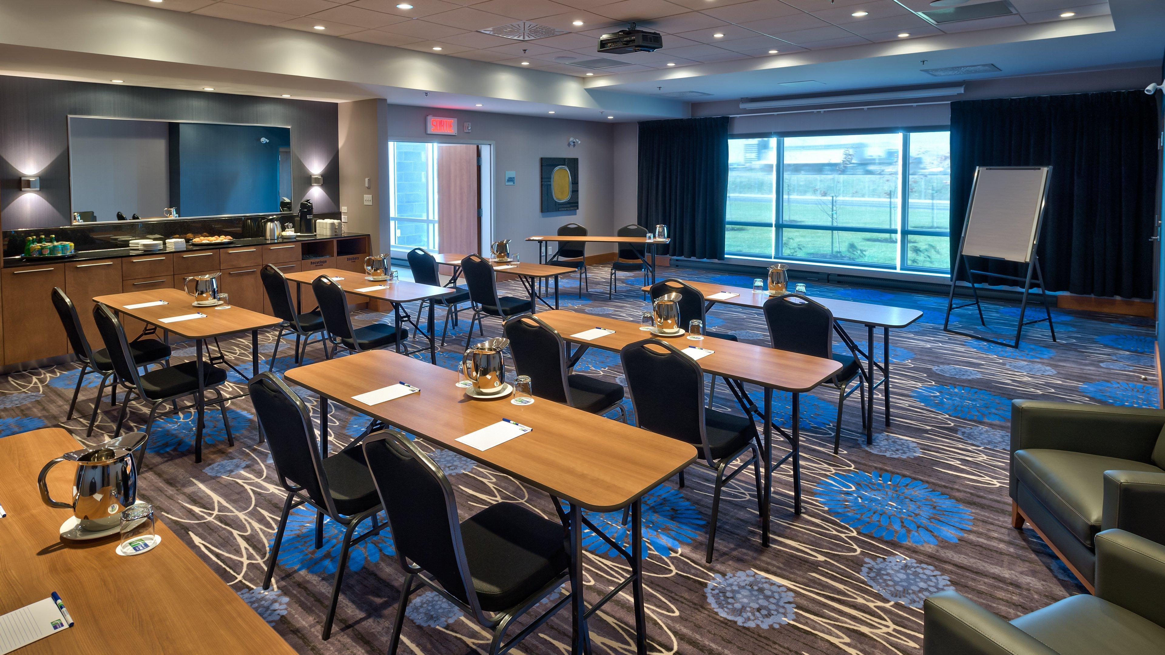 Holiday Inn Express & Suites Vaudreuil-Dorion By Ihg Εξωτερικό φωτογραφία