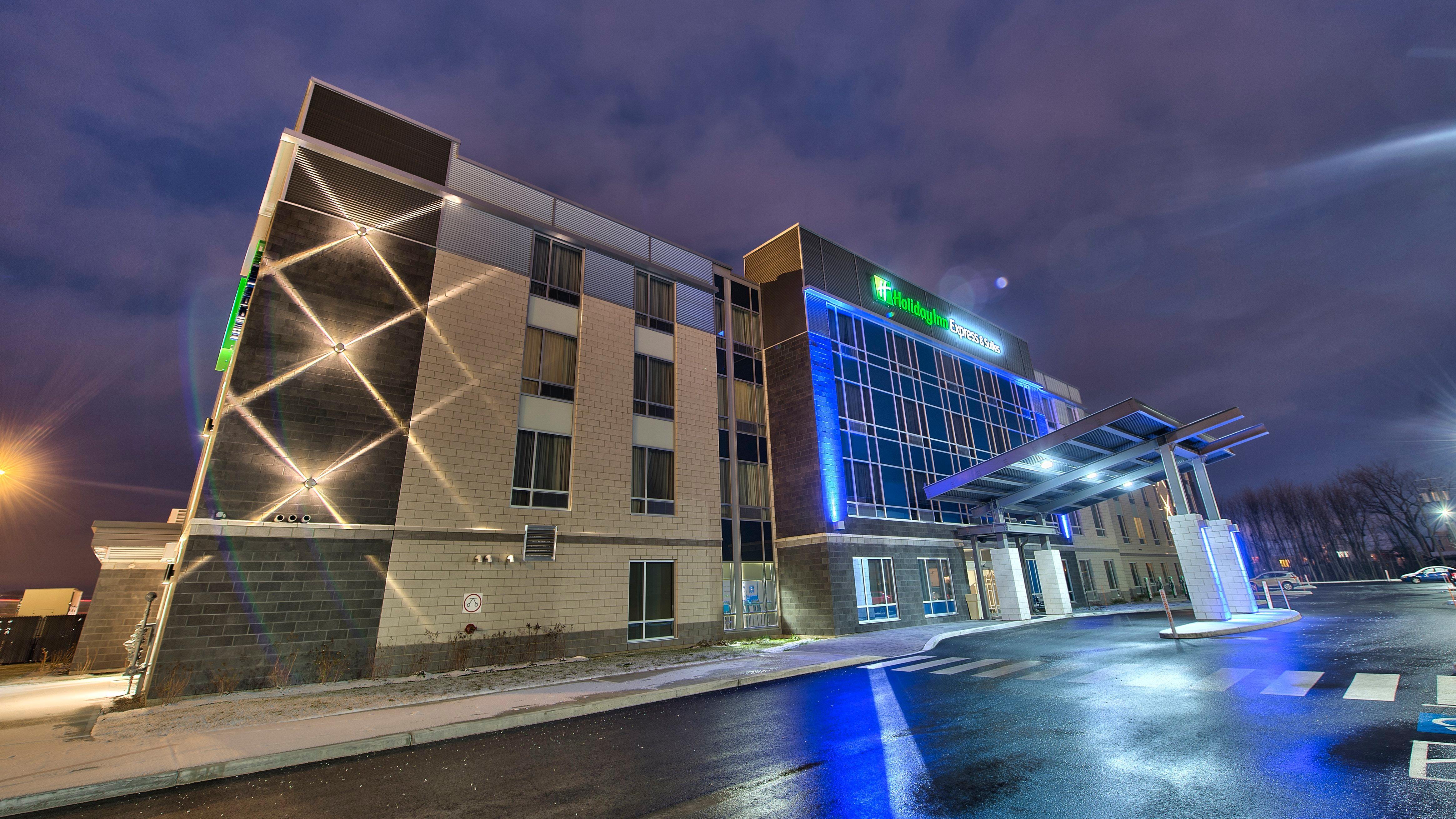 Holiday Inn Express & Suites Vaudreuil-Dorion By Ihg Εξωτερικό φωτογραφία