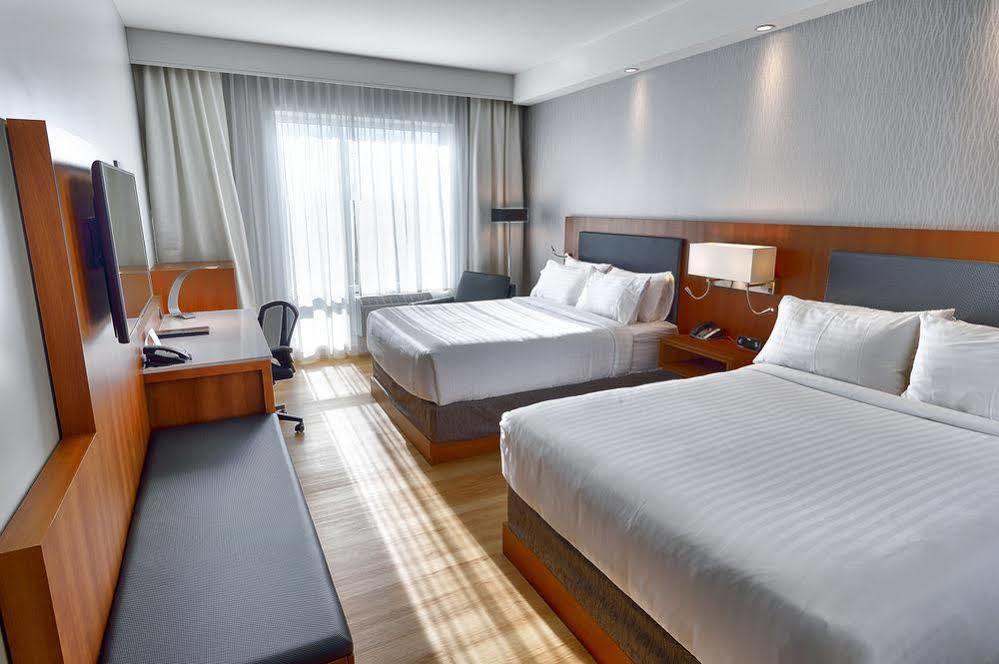 Holiday Inn Express & Suites Vaudreuil-Dorion By Ihg Εξωτερικό φωτογραφία